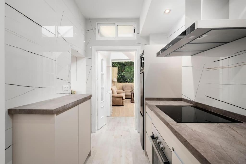 Lejlighed Newly Refurbished Modern 2-bed In Heart Of *